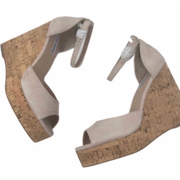 Steve Madden - Picture 2 of 7